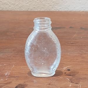 Vintage glass Bayer Company aspirin bottle